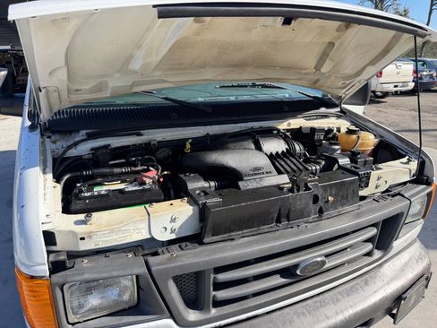 Used 2006 Ford E-250 and Econoline 250 image 15