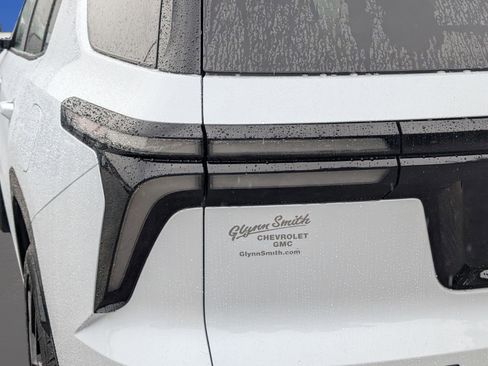 New 2026 Chevrolet Traverse RS image 10