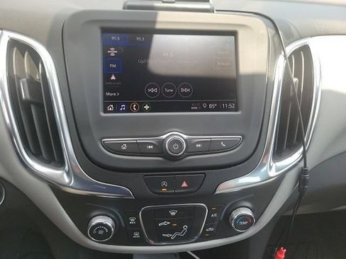 Used 2023 Chevrolet Equinox LS FWD image 10