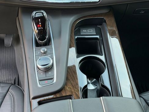 Used 2024 Cadillac Escalade Premium Luxury Platinum RWD image 26