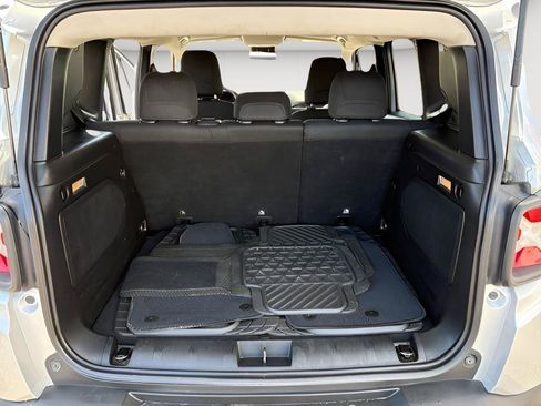 Used 2015 Jeep Renegade Latitude AWD/4WD image 14