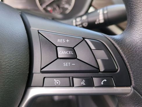 Used 2023 Nissan Altima 2.5 SV image 10