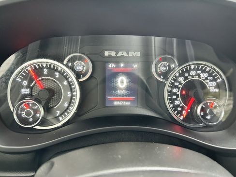 Used 2024 RAM 2500 Big Horn w/ Bed Utility Group image 7