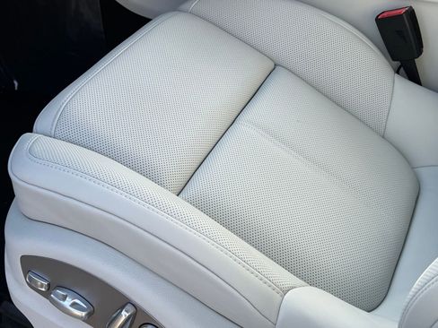 New 2026 Porsche Macan S image 28