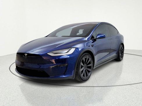 Used 2023 Tesla Model X image 3