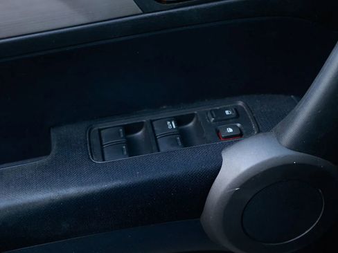 Used 2010 Honda CR-V EX image 41