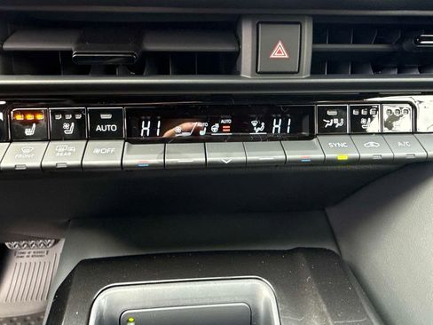 New 2026 Toyota Crown Platinum image 25