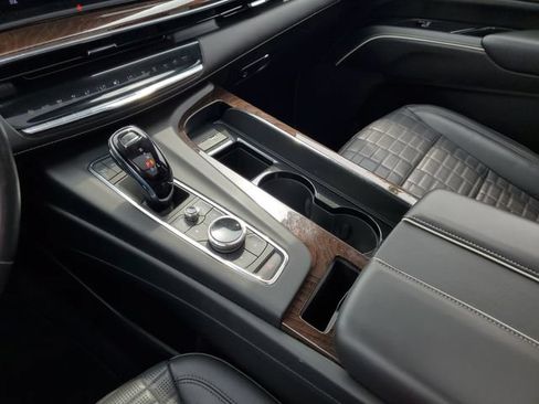Used 2023 Cadillac Escalade Premium Luxury Platinum AWD/4WD image 30