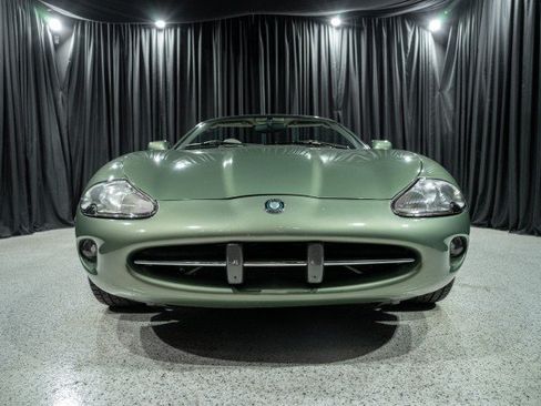Used 1999 Jaguar XK8 Convertible RWD image 3
