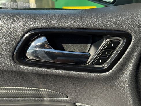 Used 2024 Dodge Durango GT image 18