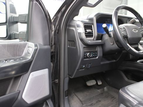 Used 2025 Ford F450 Platinum AWD/4WD image 63