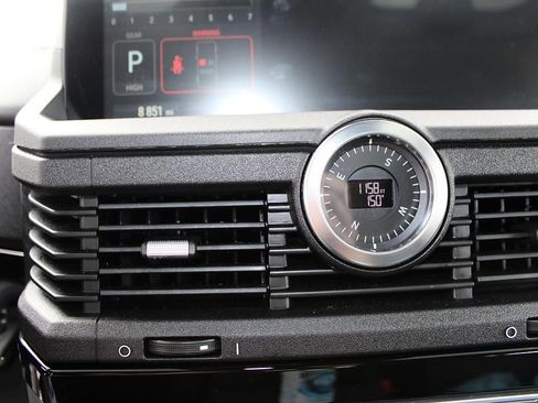 Used 2024 INEOS Grenadier Fieldmaster Edition image 22