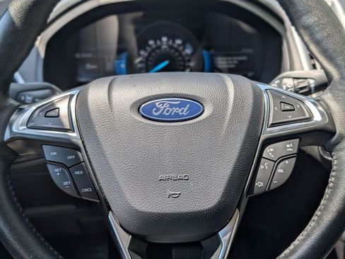 Used 2024 Ford Edge SEL AWD/4WD image 23