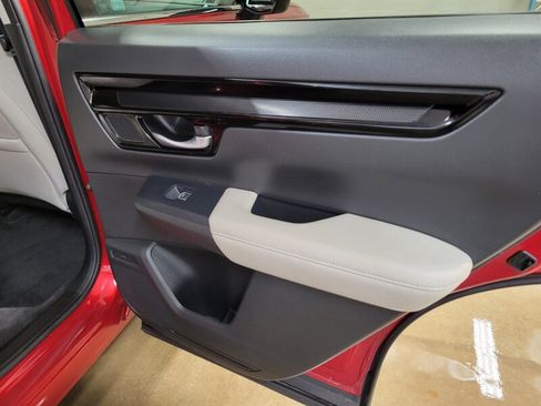Used 2024 Honda CR-V EX-L image 57