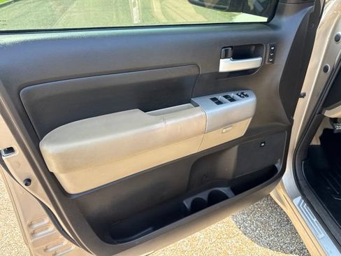 Used 2007 Toyota Tundra Limited RWD image 16