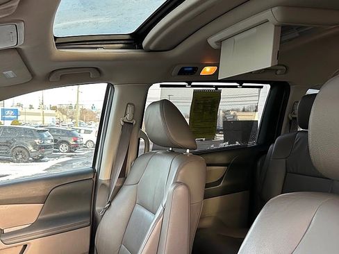 Used 2012 Honda Odyssey Touring image 9