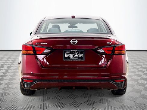 Used 2023 Nissan Altima 2.5 SV FWD image 6