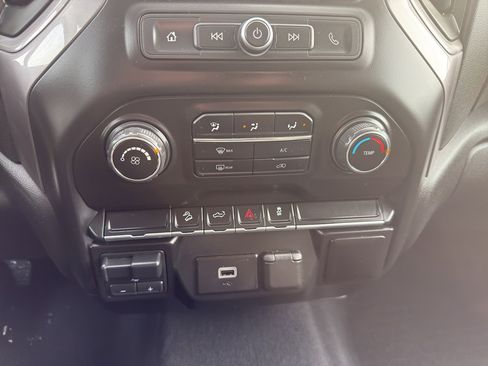 Used 2019 Chevrolet Silverado 1500 Custom Trail Boss w/ Custom Convenience Package image 22