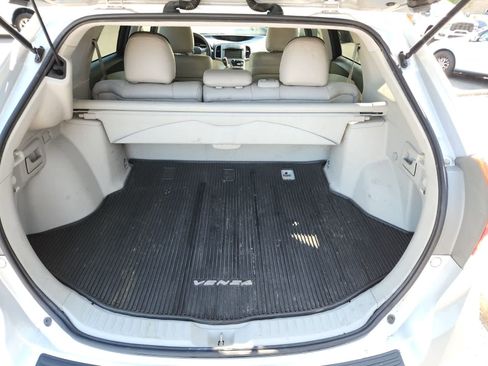 Used 2011 Toyota Venza w/ Convenience Pkg FWD image 25