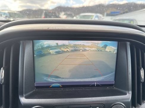 Used 2018 Chevrolet Colorado Z71 AWD/4WD image 17