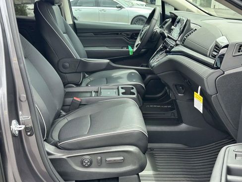 New 2026 Honda Odyssey Elite image 6