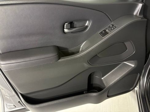 Used 2022 Nissan Frontier S w/ Technology Package RWD image 18