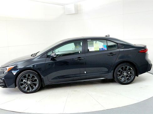 New 2026 Toyota Corolla XSE image 3