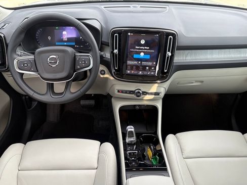 New 2026 Volvo XC40 B5 Plus w/ Protection Package Premier AWD/4WD image 9