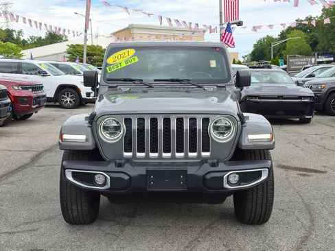 Used 2021 Jeep Wrangler Unlimited Sahara w/ Cold Weather Group AWD/4WD image 3