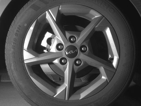 Used 2025 Kia K4 LXS image 15