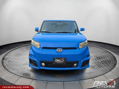 Used 2011 Scion xB image 8