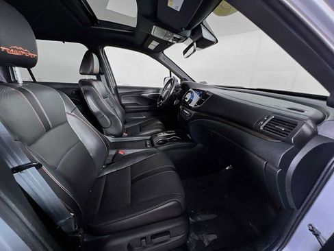 Used 2023 Honda Passport TrailSport image 32