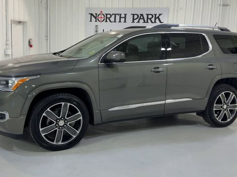 Used 2018 GMC Acadia Denali w/ Technology Package image 6