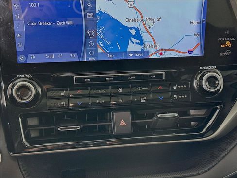 Certified 2021 Toyota Highlander Limited image 18