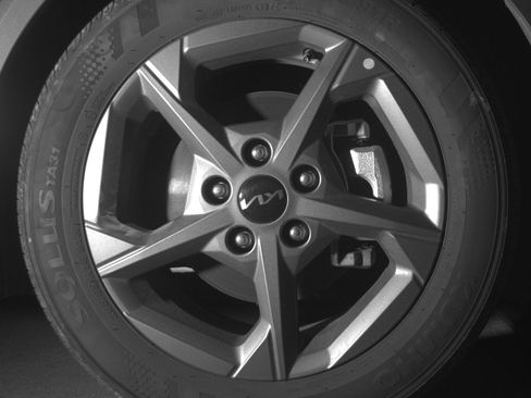 Used 2025 Kia K4 LXS image 13