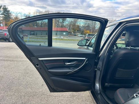 Used 2017 BMW 330i xDrive Sedan image 16