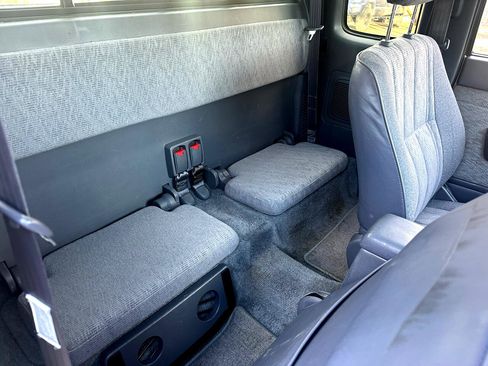 Used 1999 Toyota Tacoma 4x4 Xtracab V6 image 36