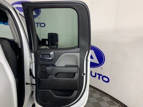 Used 2019 Chevrolet Silverado 2500 W/T image 31