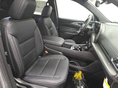 New 2026 Chevrolet Traverse LT w/ Midnight/Sport Edition image 25