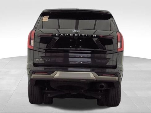 Used 2025 Ford Expedition Platinum AWD/4WD image 7