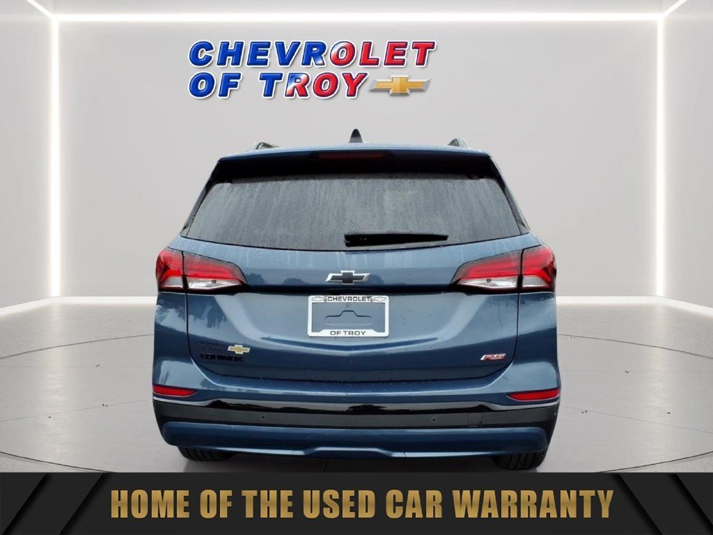 Used 2024 Chevrolet Equinox RS w/ LPO, Floor Liner Package FWD image 8