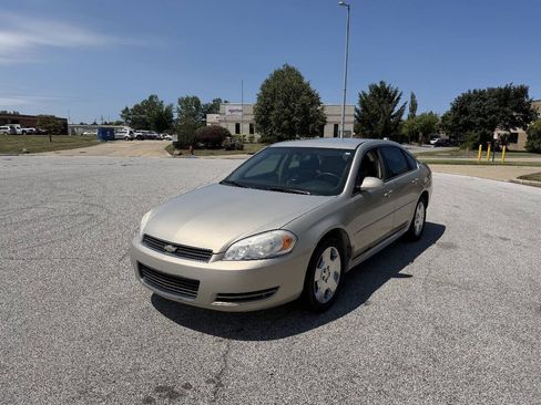 Used 2009 Chevrolet Impala LS FWD image 1