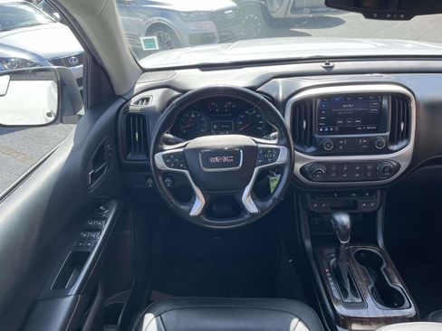 Used 2022 GMC Canyon Elevation w/ Elevation Premium Package AWD/4WD image 2