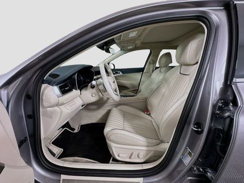 Certified 2026 Genesis G70 2.5T Prestige RWD image 16