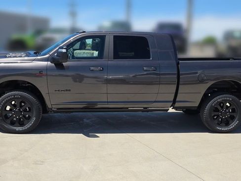 New 2026 RAM 2500 Laramie AWD/4WD image 2