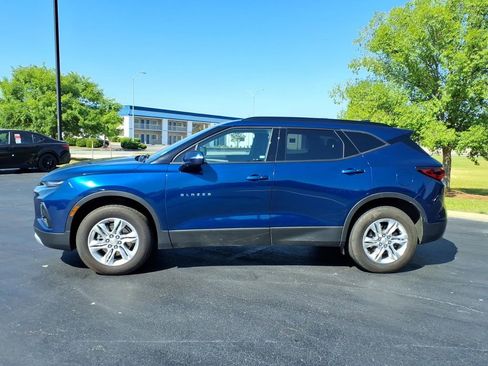 Used 2022 Chevrolet Blazer LT AWD/4WD image 2