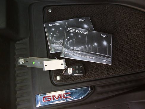 Used 2024 GMC Sierra 2500 AT4 w/ Max Trailering Package image 40