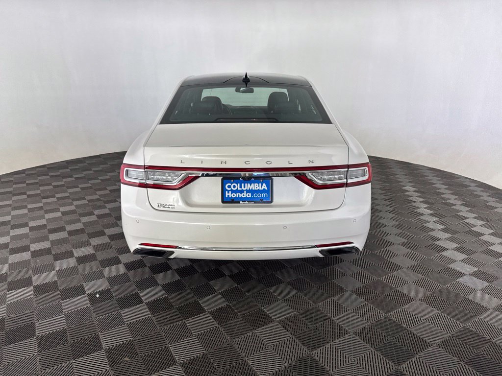Used 2018 Lincoln Continental Select AWD/4WD image 6