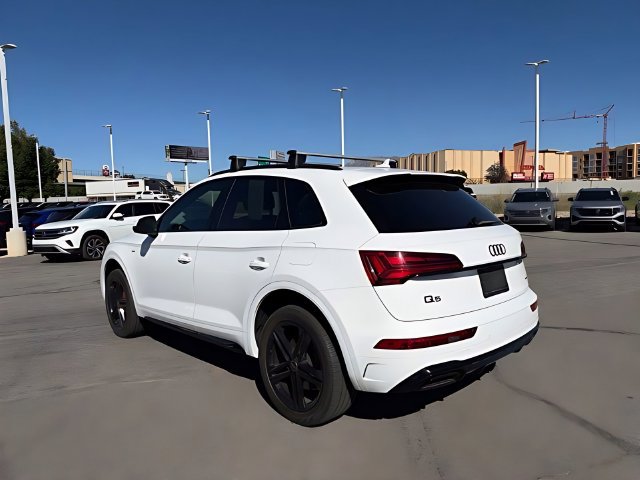 Used 2024 Audi Q5 e Premium Plus w/ Premium Plus Package AWD/4WD image 5
