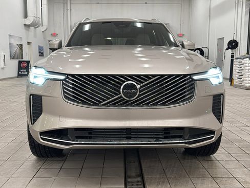 New 2026 Volvo XC90 T8 Plus image 10